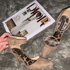 Nude d'orsay pump